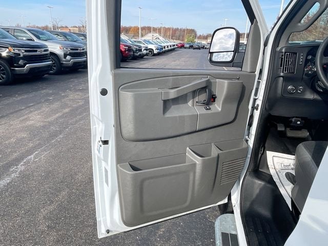 2024 Chevrolet Express Cargo 2500 WT