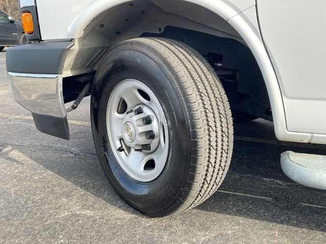 2024 Chevrolet Express Cargo 2500 WT