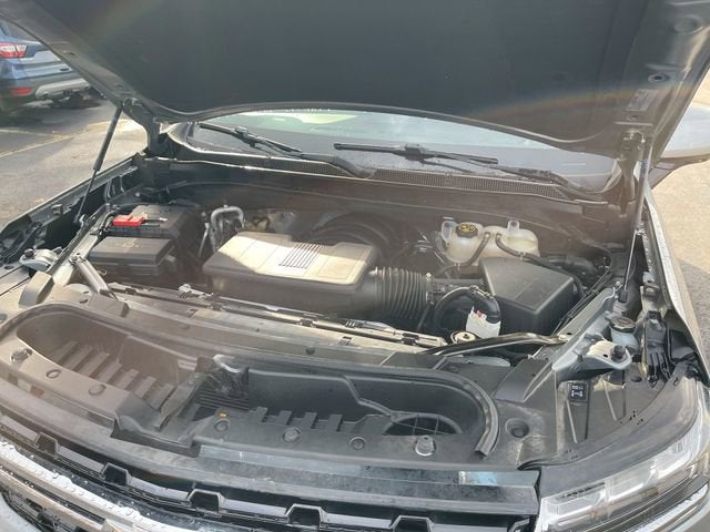 2023 Chevrolet Suburban LS