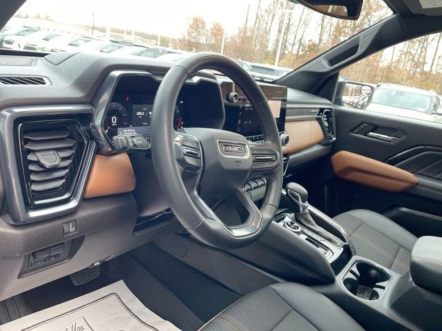 2024 GMC Canyon AT4