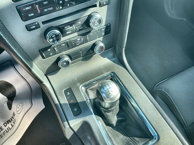 2012 Ford Mustang V6