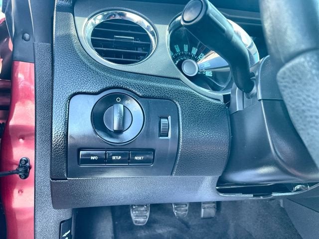 2012 Ford Mustang V6