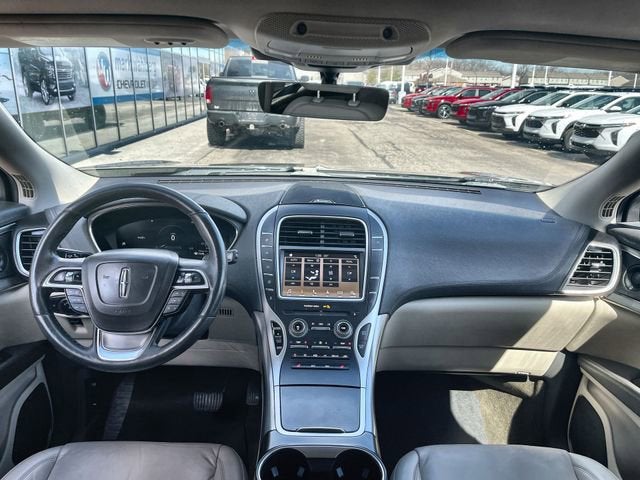 2019 Lincoln Nautilus Select