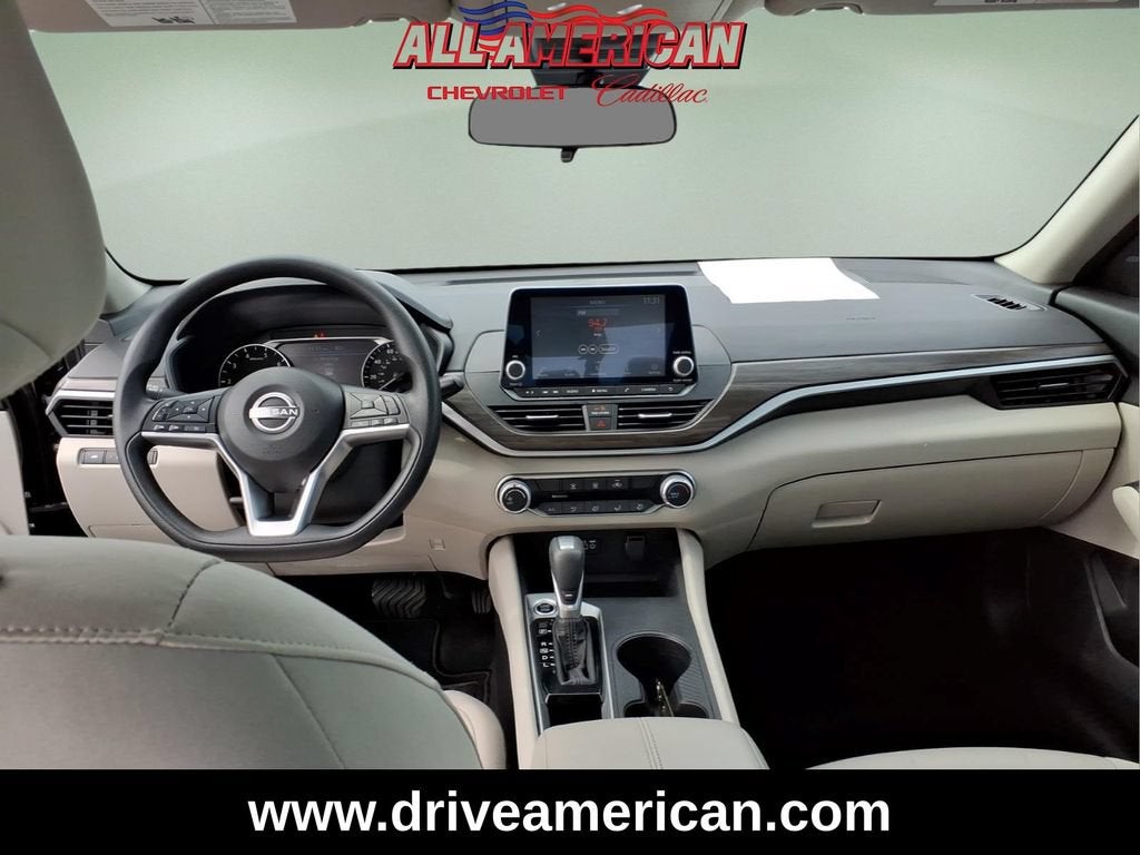 2025 Nissan Altima SV