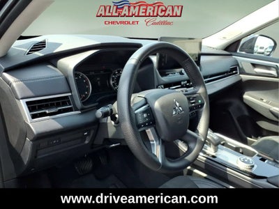 2025 Mitsubishi Outlander SE