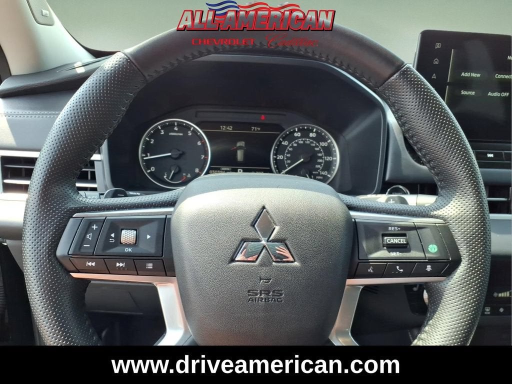 2025 Mitsubishi Outlander SE