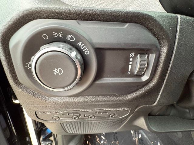 2025 Jeep Wrangler 4-Door Summit 4x4