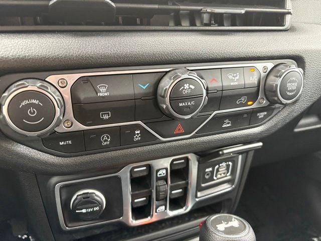 2025 Jeep Wrangler 4-Door Summit 4x4