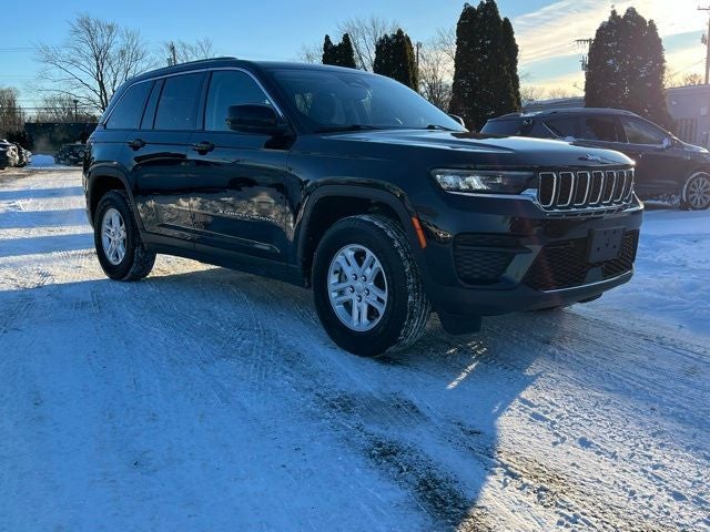 2023 Jeep Grand Cherokee Laredo 4x4