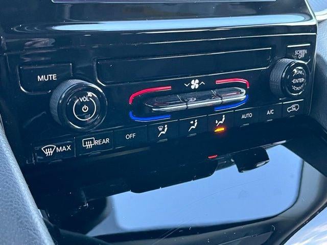 2023 Jeep Grand Cherokee Laredo 4x4