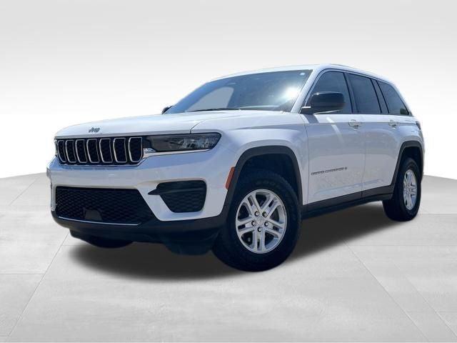 2023 Jeep Grand Cherokee Laredo 4x4