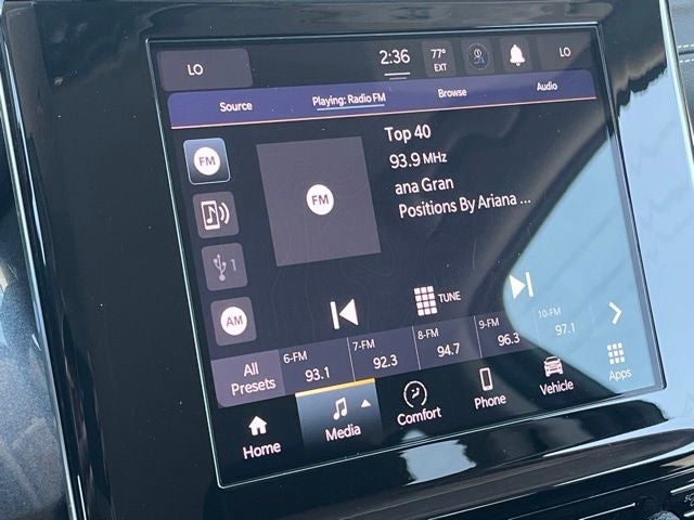 2023 Jeep Grand Cherokee Laredo 4x4