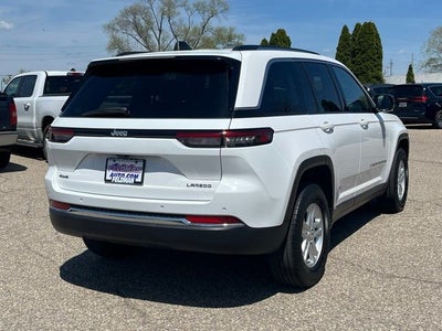 2023 Jeep Grand Cherokee Laredo 4x4