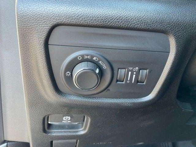 2023 Jeep Grand Cherokee Laredo 4x4