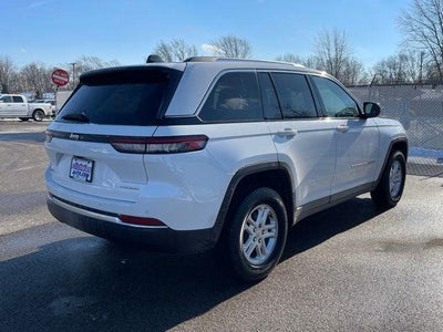 2023 Jeep Grand Cherokee Laredo 4x4