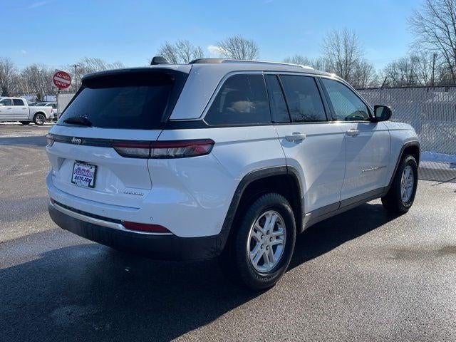 2023 Jeep Grand Cherokee Laredo 4x4