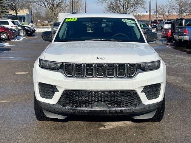 2023 Jeep Grand Cherokee Laredo 4x4