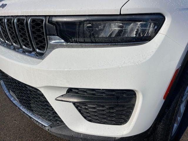2023 Jeep Grand Cherokee Laredo 4x4