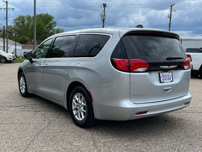 2024 Chrysler Voyager LX