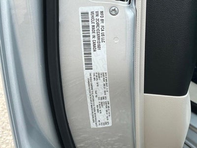 2024 Chrysler Voyager LX