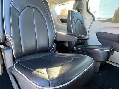 2021 Chrysler Pacifica Limited AWD