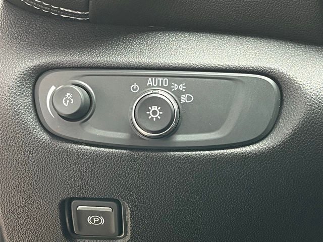 2025 Chevrolet Blazer AWD 2LT