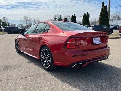 2019 Volvo S60 T6 R-Design