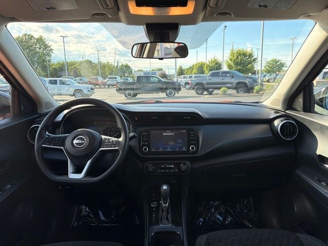 2022 Nissan Kicks SV