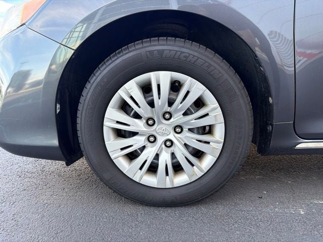 2012 Toyota Camry Hybrid LE