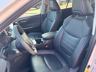 2022 Toyota RAV4 Hybrid XLE Premium