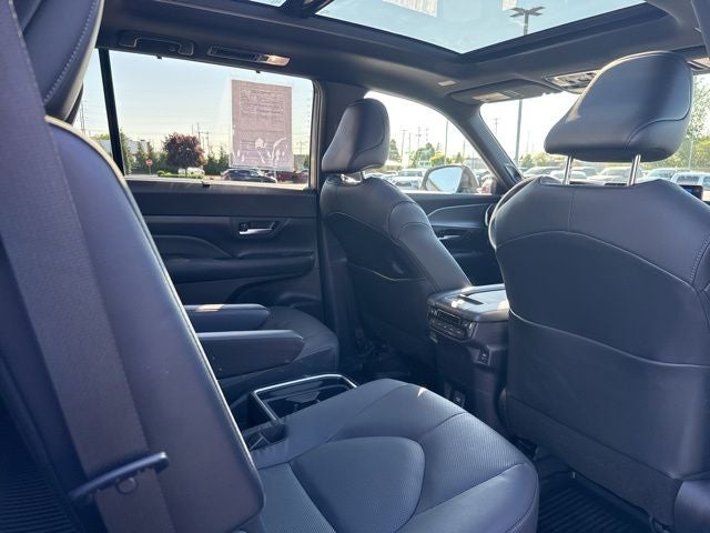 2025 Toyota Grand Highlander Hybrid Nightshade Edition