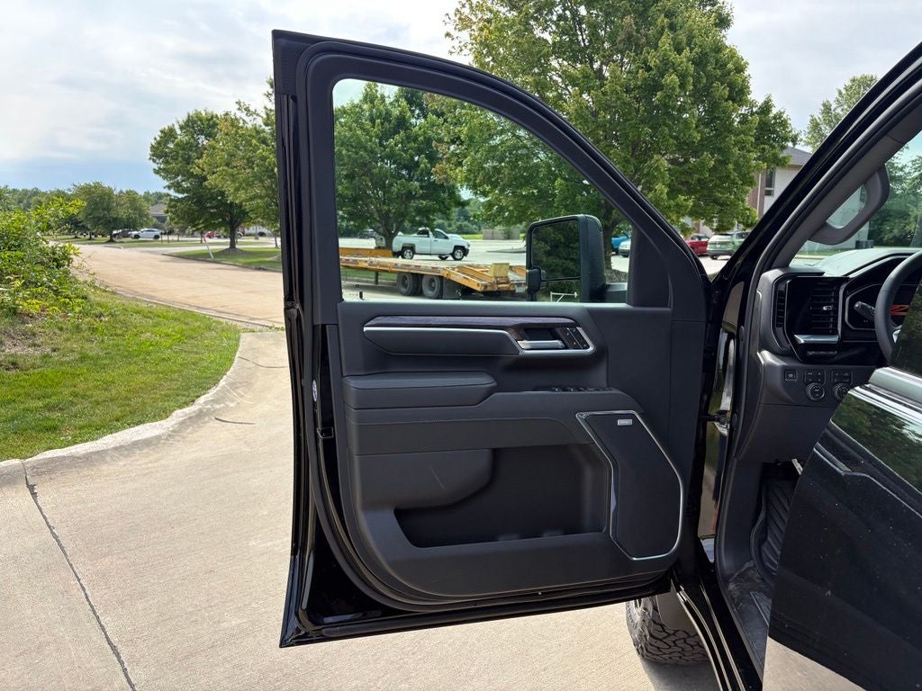 2026 Chevrolet Silverado 3500HD LTZ