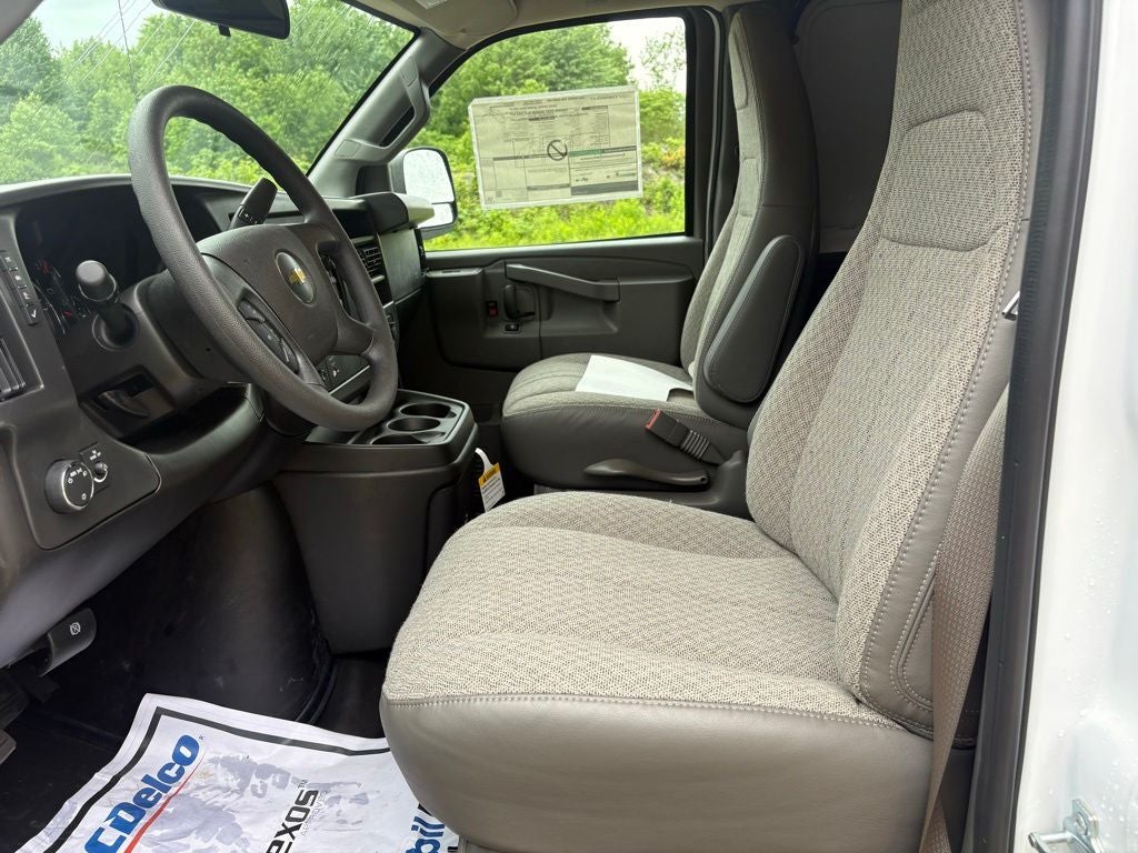 2026 Chevrolet Express 3500 Work Van Cargo