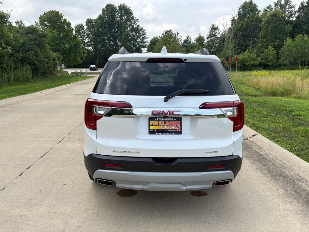 2023 GMC Acadia SLT
