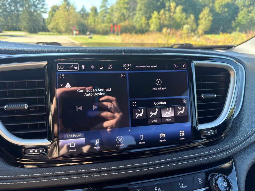 2023 Chrysler Pacifica Touring