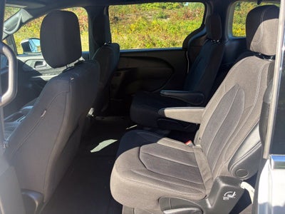 2023 Chrysler Pacifica Touring