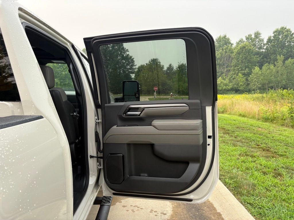 2026 Chevrolet Silverado 2500HD ZR2