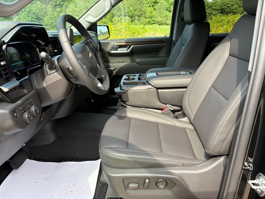 2026 Chevrolet Silverado 1500 LT LT1