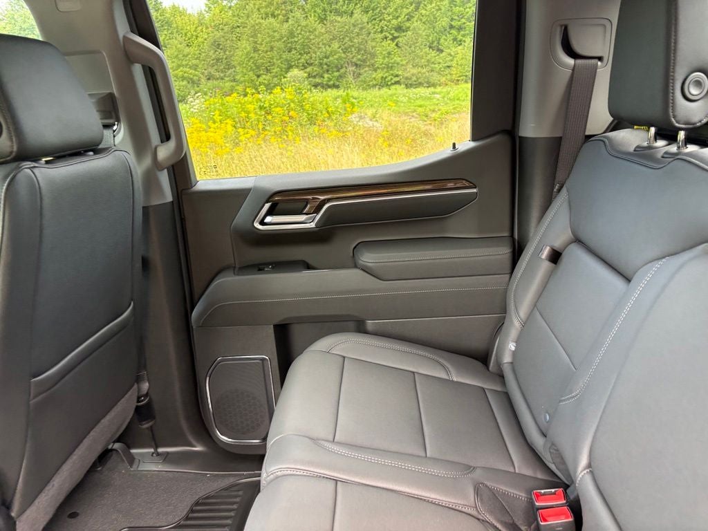 2026 Chevrolet Silverado 1500 LT LT1