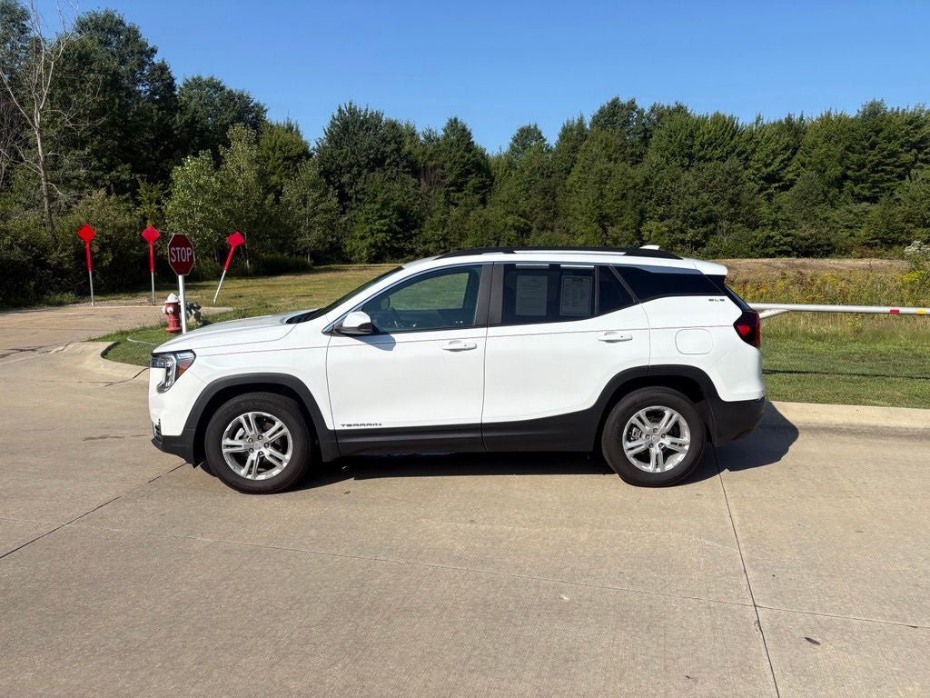 2023 GMC Terrain SLE