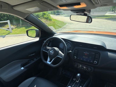 2023 Nissan Kicks SR