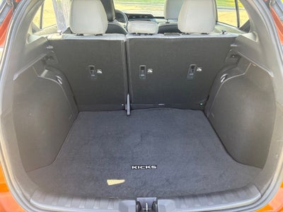 2023 Nissan Kicks SR
