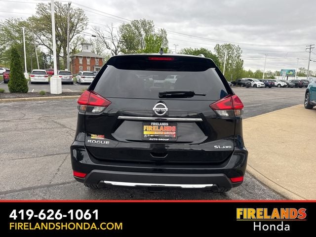 2017 Nissan Rogue SL