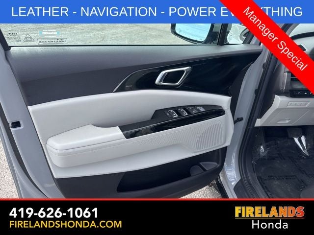 2024 Kia Carnival EX
