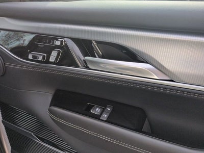 2023 Jeep Grand Wagoneer Base