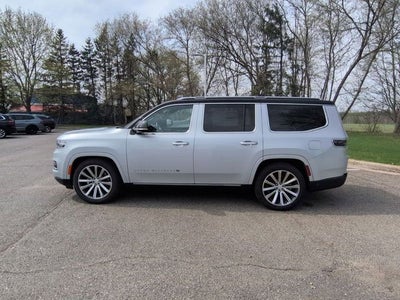 2023 Jeep Grand Wagoneer Base