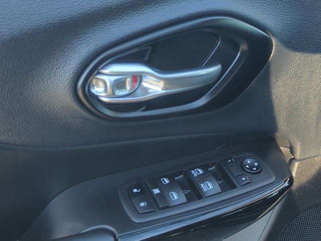 2023 Jeep Cherokee Altitude Lux 4x4