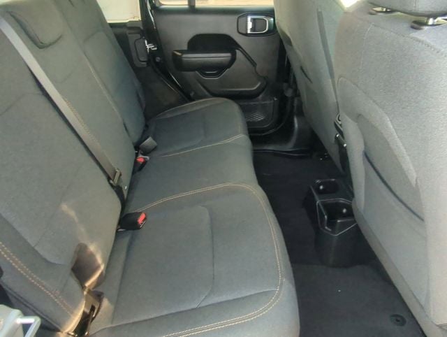 2025 Jeep Wrangler 4-Door Summit 4x4