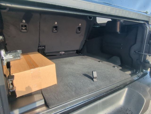 2025 Jeep Wrangler 4-Door Summit 4x4