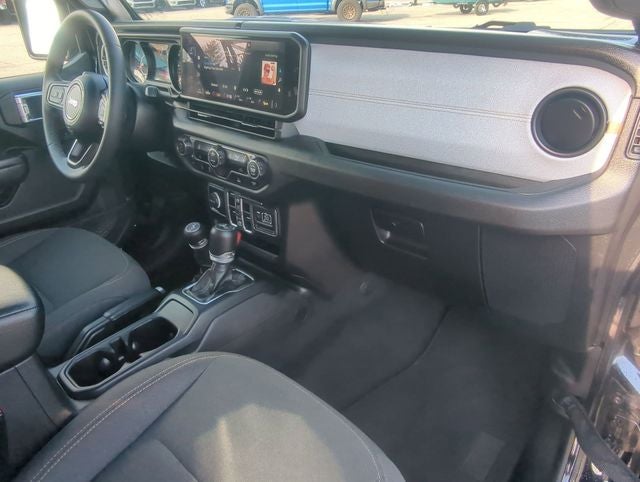 2025 Jeep Wrangler 4-Door Summit 4x4